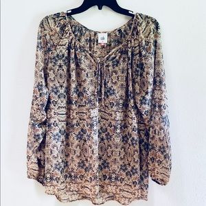 💃💃CAbi blouse.
